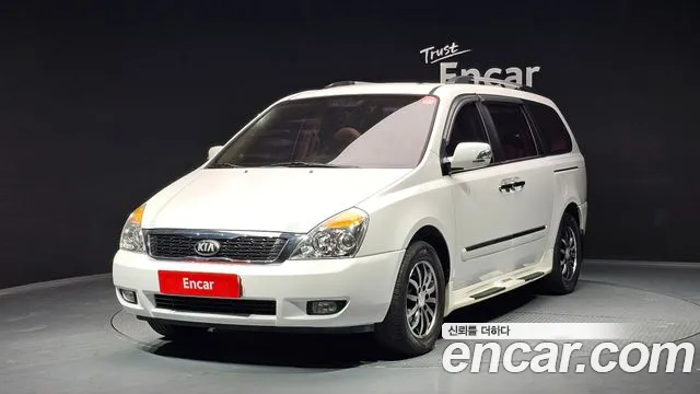 Kia Carnival — экстерьер