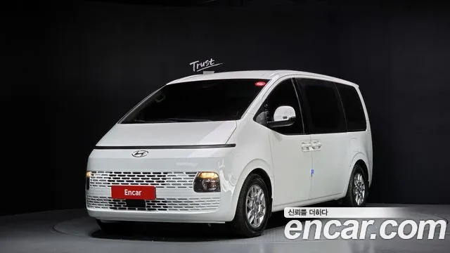 Hyundai Staria