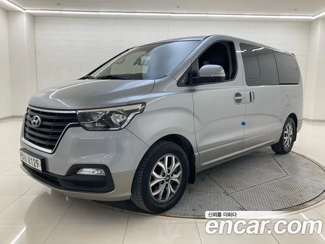 Hyundai Starex