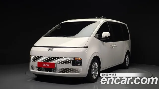 Hyundai Staria