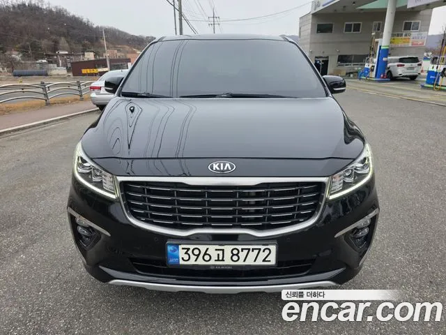 Kia Carnival — экстерьер