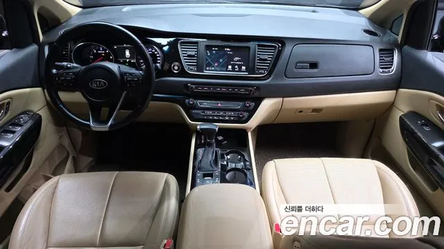Kia Carnival — интерьер