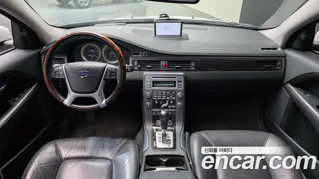 Volvo S80 — интерьер