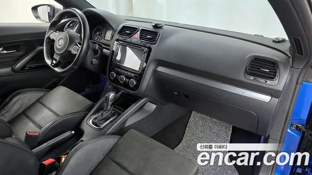 Volkswagen Scirocco — интерьер