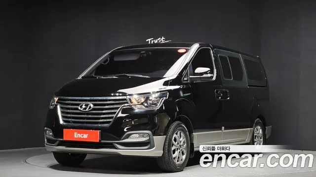 Hyundai Starex