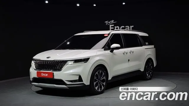 Kia Carnival — экстерьер