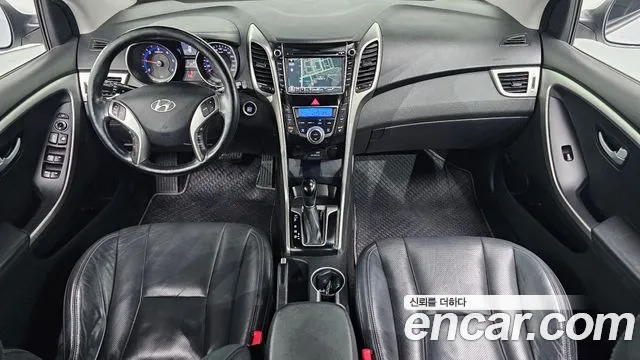 Hyundai i30 — интерьер