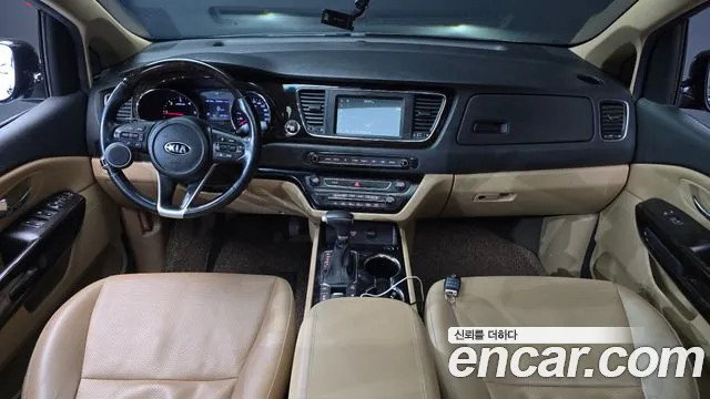 Kia Carnival — интерьер