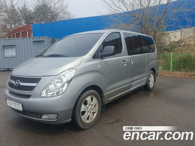 Hyundai Starex