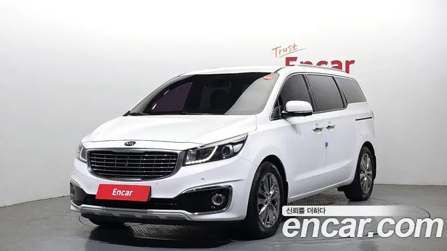 Kia Carnival — экстерьер