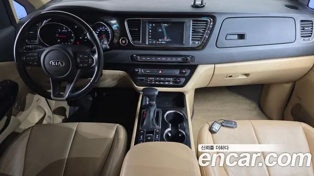 Kia Carnival — интерьер