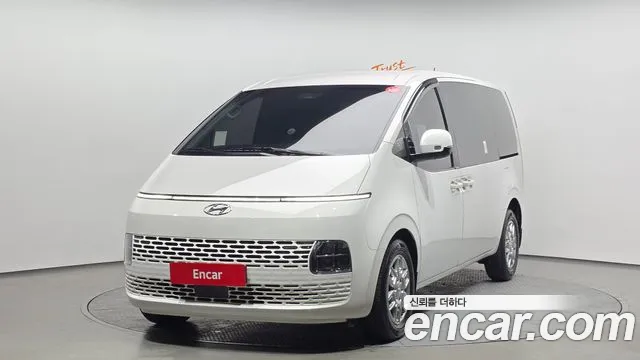 Hyundai Staria