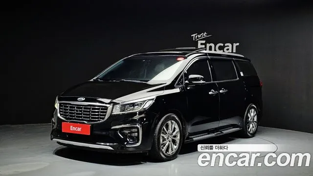 Kia Carnival — экстерьер