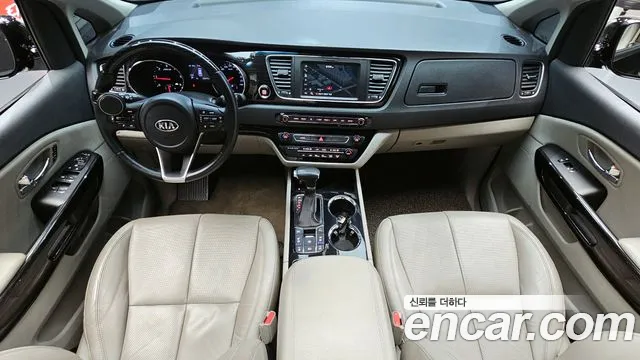 Kia Carnival — интерьер