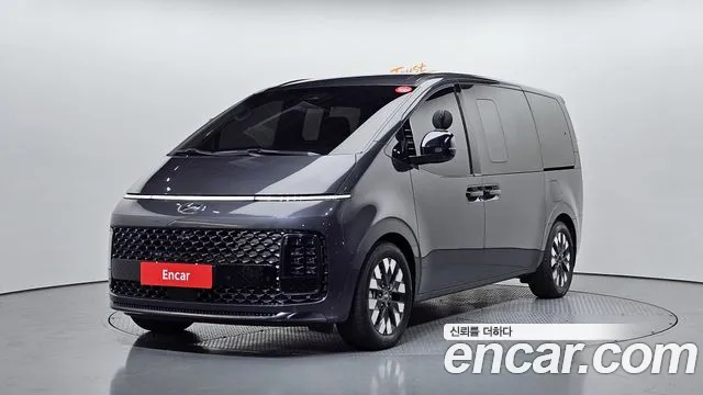 Hyundai Staria