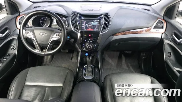 Hyundai Santa Fe — интерьер