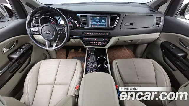 Kia Carnival — интерьер