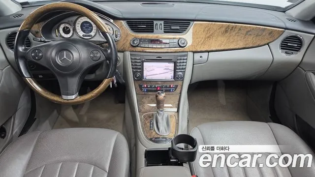Mercedes-Benz CLS-класс — интерьер