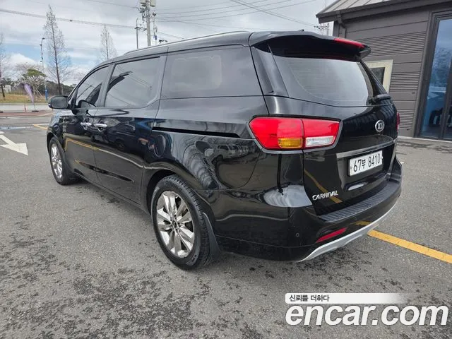 Kia Carnival — интерьер