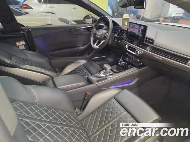 Audi S5 — интерьер