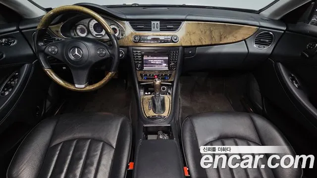 Mercedes-Benz CLS-класс — интерьер