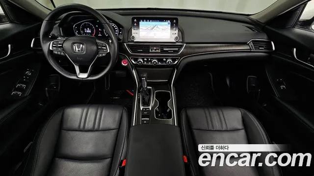 Honda Accord — интерьер