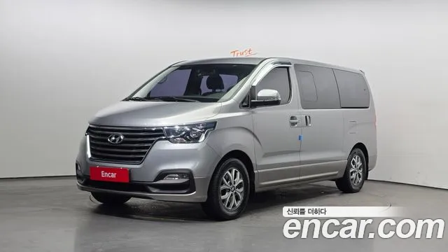 Hyundai Starex