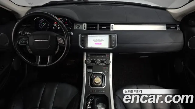 Land Rover Range Rover Evoque — интерьер