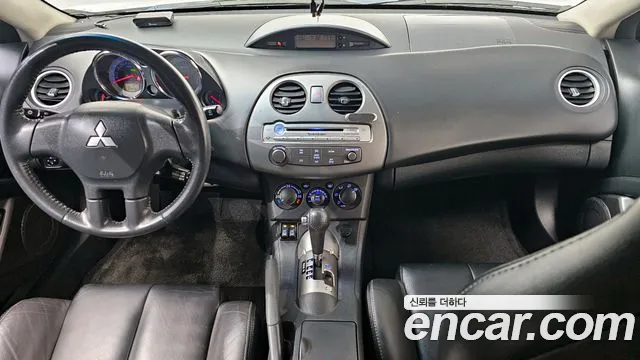 Mitsubishi Eclipse — интерьер