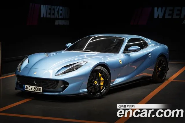 Ferrari 812