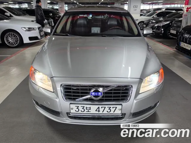 Volvo S80