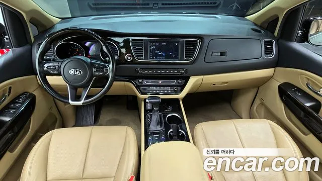 Kia Carnival — интерьер