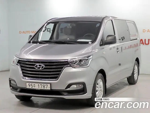 Hyundai Starex