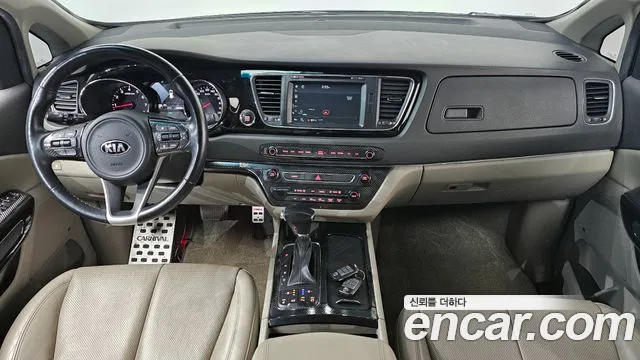 Kia Carnival — интерьер