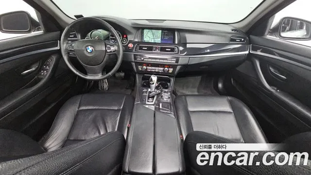 BMW 5 серия — интерьер
