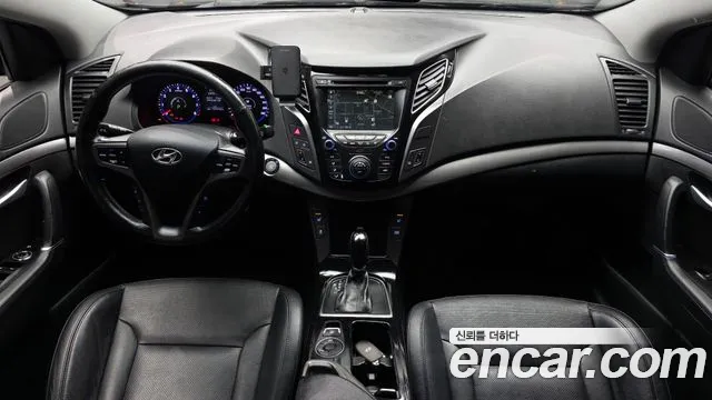 Hyundai i40 — интерьер