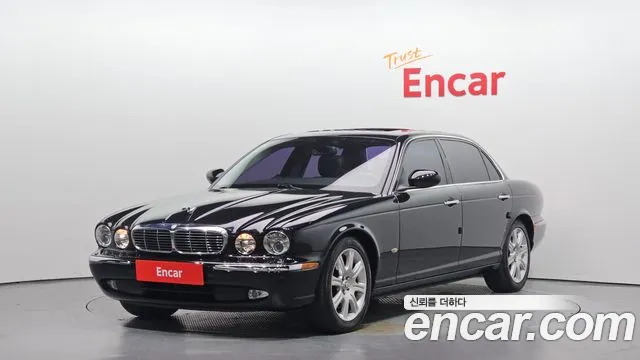 Jaguar XJ-8