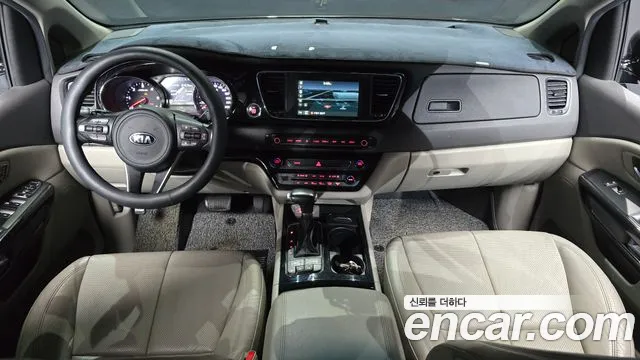 Kia Carnival — интерьер