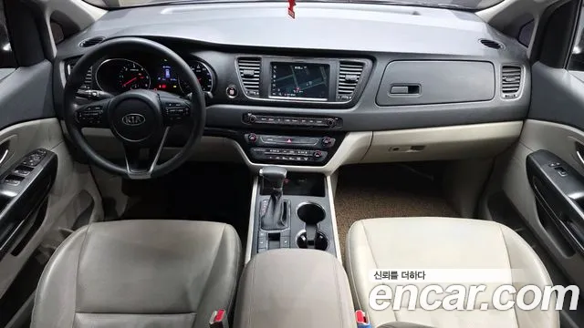 Kia Carnival — интерьер
