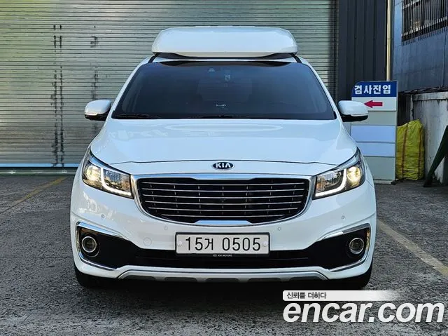 Kia Carnival — экстерьер