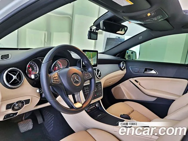 Mercedes-Benz GLA-класс