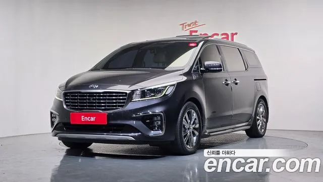 Kia Carnival — экстерьер