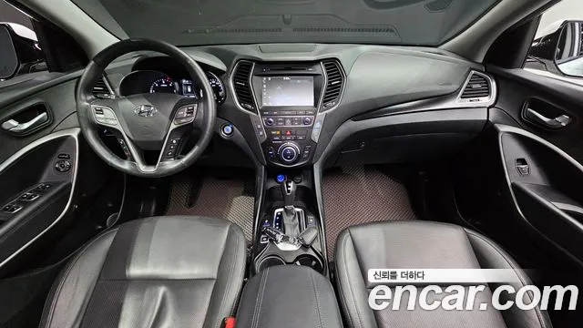 Hyundai Santa Fe — интерьер
