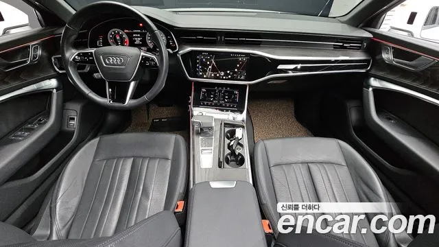 Audi A6 — интерьер