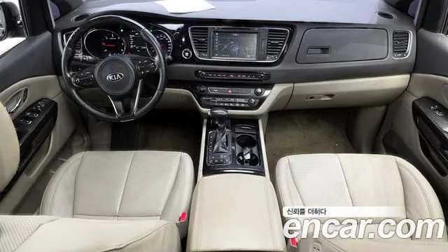 Kia Carnival — интерьер