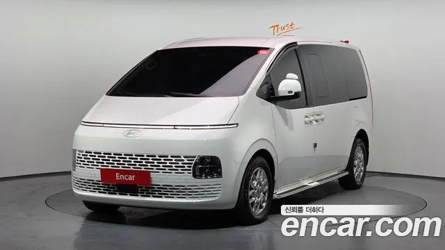 Hyundai Staria