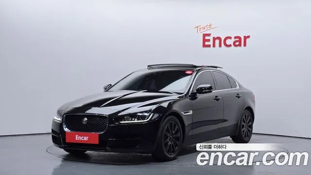 Jaguar XE