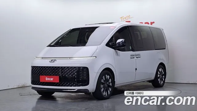Hyundai Staria