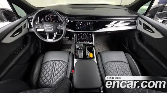 Audi Q7 — интерьер