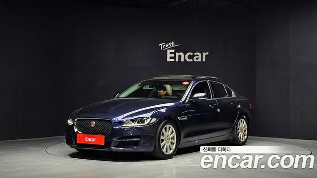Jaguar XE
